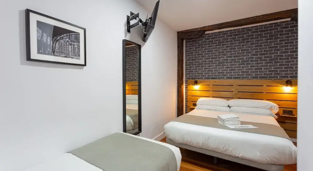 Трёхместный номер Standard Casual Mardones Bilbao