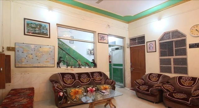 Shri Sai Kripa Guest House, Забронировать Хостел Хостелы Варанаси, рядом с Kedar Ghat, Хостел