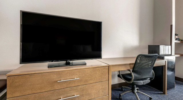 Четырёхместный люкс Comfort Suites Fort Lauderdale Airport & Cruise Port