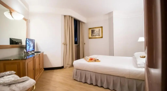 Люкс SHG Hotel De La Ville