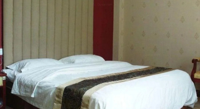 An e Courtyard Hotel Jiu Zhai Gou Branch, Prenota Hotel Hotel a Ngawa con parcheggio, Parcheggio