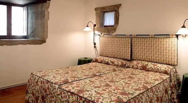 Casa Do Romualdo, Rezervați Hotel Hoteluri în Taboada cu parcare, Parcare