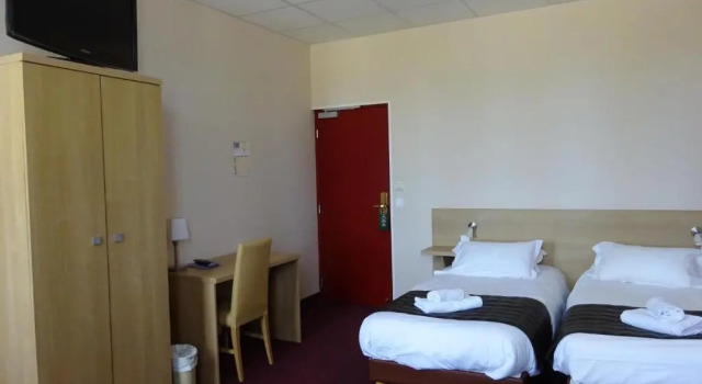 Семейный номер Standard Hotel Restaurant Le Castel Fleuri