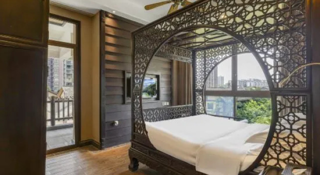 Люкс Deluxe c 1 комнатой Tianci Huatang Forest Hot Spring Resort Hotel (Chongqing Lushan Branch)