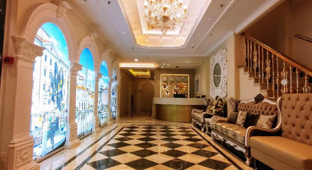 Anant Palace Hotel