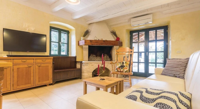 Amazing Home In Sisan, Забронировать Отель Шишан Pula Riviera