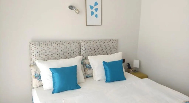 Студия White Rose Guest Rooms