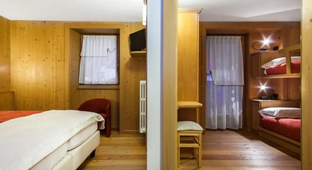 Семейный номер Standard с видом на горы Hotel Pedranzini