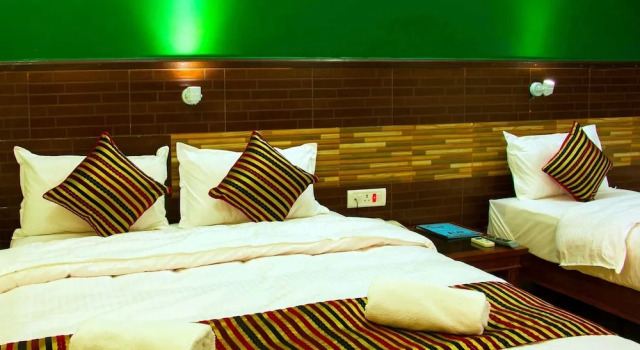 Семейный номер Standard с балконом Hotel Adam