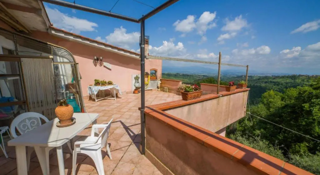 Poggio Della Roverella Country House, Rezervovat Hotel Hotely v Lazio s parkováním, Parkování
