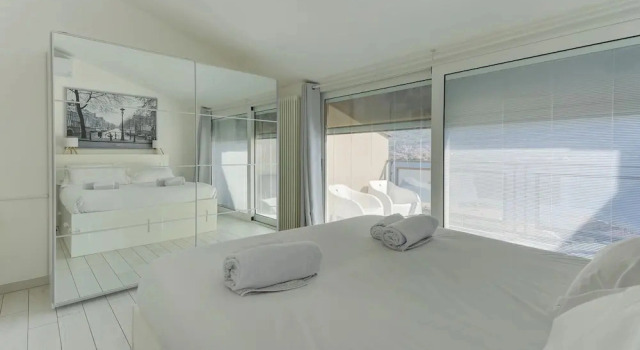 Open View Apartment by Wonderful Italy