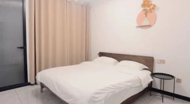 Люкс Comfort Deep Blue 1996 Seaview Apartment (Qingdao Golden Beach Branch)