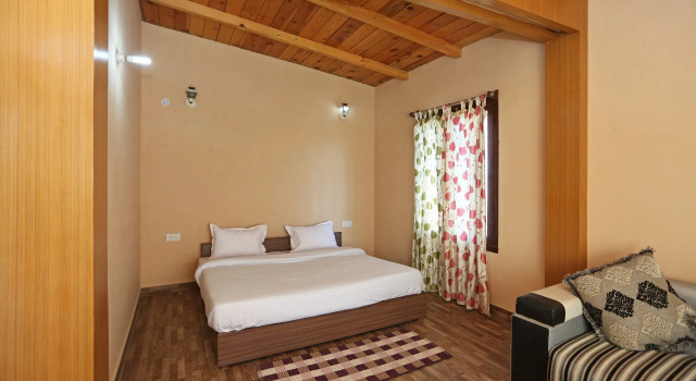 OYO 11726 Home Cozy 2BHK Valley View