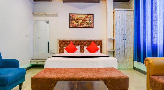 OYO 63857 Hotel Prakash & Sons, Забронировать Отель Отели штата Махараштры 3 звезды, 3*