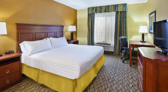 Run of House Holiday Inn Express Hotel & Suites - Belleville Area by IHG