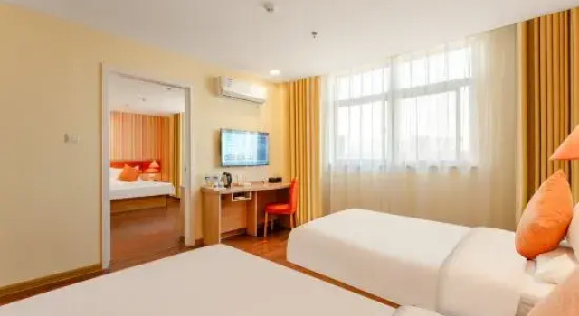 Люкс Home Inn (Huayin Huashan Scenic Area Branch)