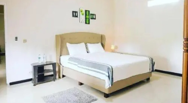 Lotus Villa Palembang, Rezerwuj Willa Palembang Sumatra