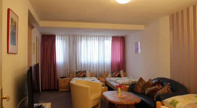 Четырёхместный номер Standard Hotel Gasthof Zum weissen Lamm
