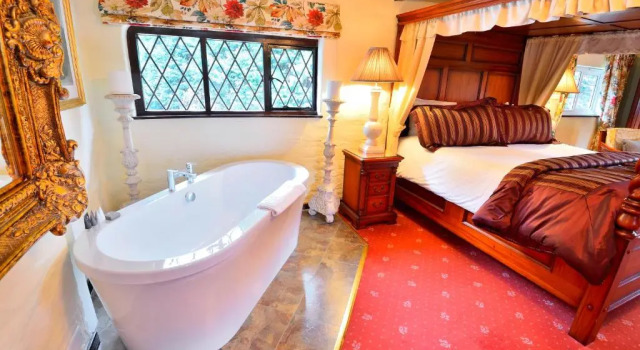The Roundabout Hotel, Забронировать Отель Бизнес-отели Исторического графства Суссекса, 4* 5*