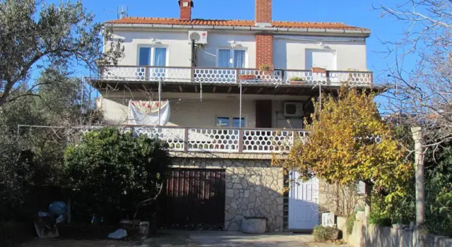 Kamenica Apartment, Prenota Appartamento Hotel a Isole Quarnerine con parcheggio, Parcheggio