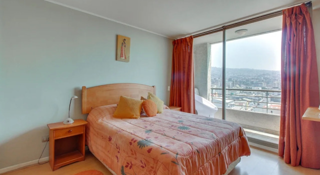 Departamento Fascinante en Valparaiso, Забронировать Отель Отели Вальпараисо 3 звезды, рядом с Terminal de Buses Valparaiso, 3*