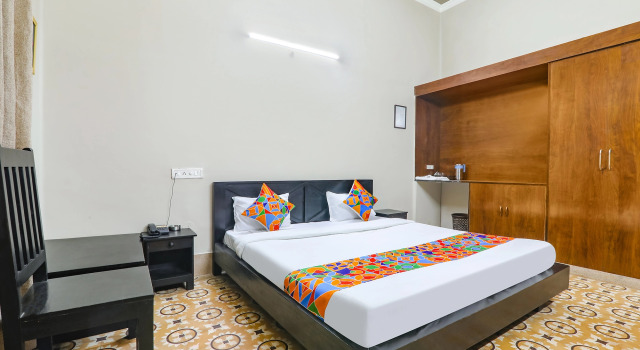 Номер Deluxe FabHotel Harmony