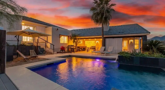Sunburst Estate Htd Pool Putt Grn Sleeps 14, Забронировать Дом для отпуска Фаунтин-Хиллс 