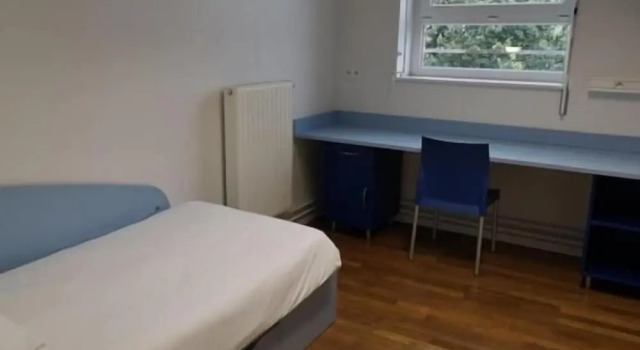 Одноместный номер Standard Auberge de Jeunesse HI Amiens