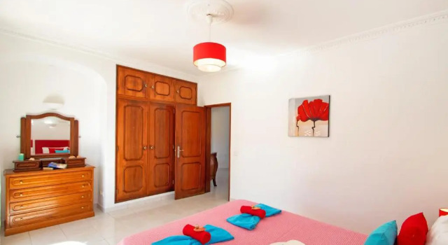 Villa Morais by Algarve Vacation, Buchen Sie Villa Guia Barlavento