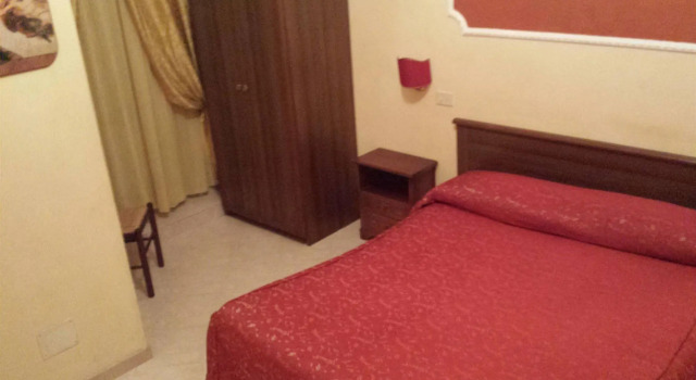Hostel Cosmos, Забронировать Отель Отели Рима с завтраком, рядом с Больница Сан-Джованни, Завтраки