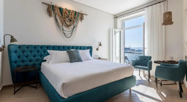 Двухместный номер Deluxe с балконом и с видом на море Seaview Luxury Retreat
