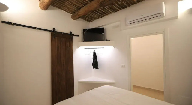 Ai 13 Gradoni di Chiaia, Buchen Sie Bed & Breakfast Chiaia Neapel