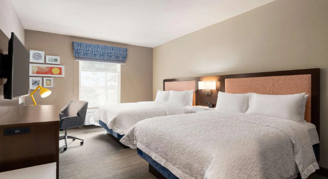Четырёхместный номер Standard Hampton Inn & Suites Ocean City West