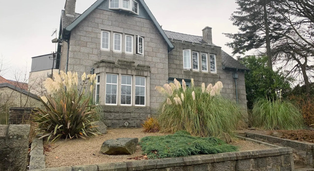 Апартаменты Executive Aberdeen Serviced Apartments - The Lodge