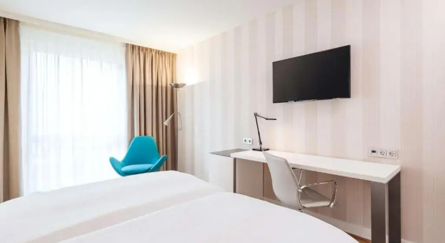 Двухместный номер Standard NH Berlin Alexanderplatz