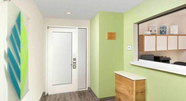 WoodSpring Suites Augusta Riverwatch, Boek Hotel Hotels in Georgia met parkeren, Parkeren