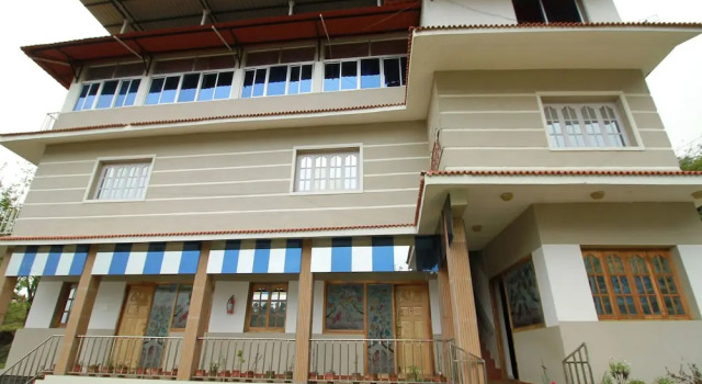 Oyo 11719 Hotel Sierra