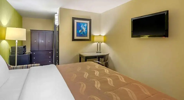 Standard Zimmer Quality Inn