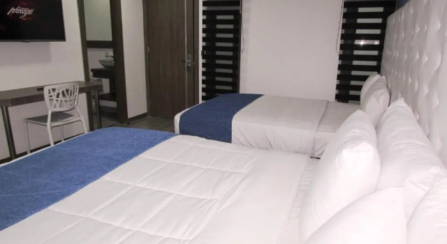 Трёхместный номер Standard Plaza Miranda Hotel