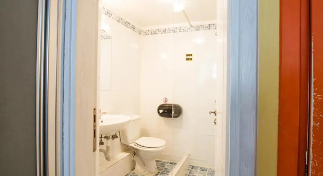Кровать в общем номере (женский номер) Отель Safestay Athens
