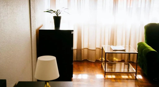 Typical Apartment in Lisbon, Campo Grande (Parking included), Забронировать Апартаменты/квартира Апартаменты Лиссабона, рядом с Стадион «Жозе Алваладе», Апартаменты/квартира