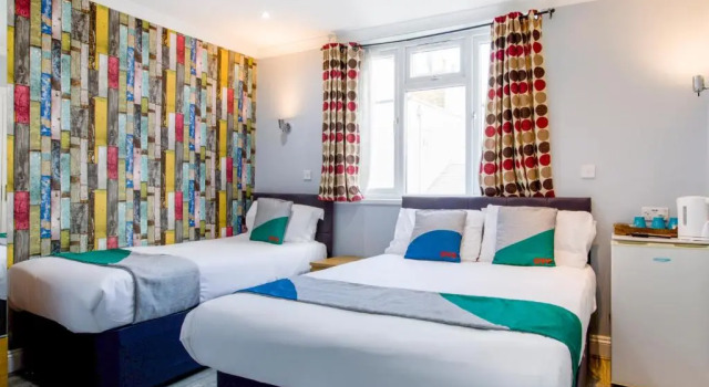 Трёхместный номер Standard Golden Strand Hotel