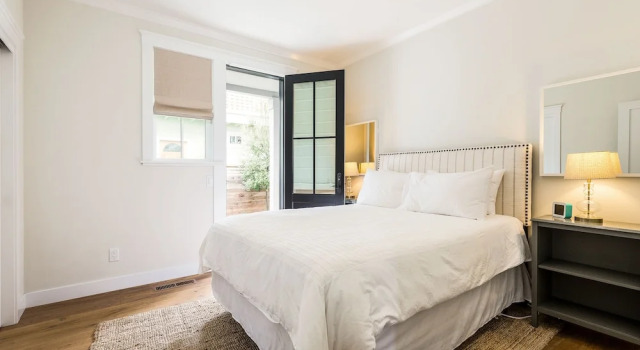 3440 Saint Deyns St House by RedAwning, Забронировать Дом для отпуска Санта-Круз Santa Cruz and Vicinity, рядом с Пляж Санта-Марияс