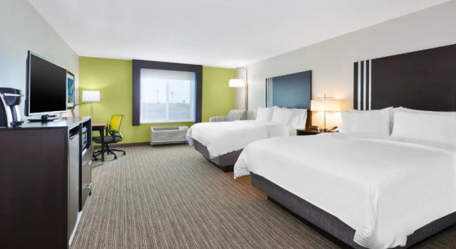 Четырёхместный номер Standard Holiday Inn Express & Suites - Effingham by IHG