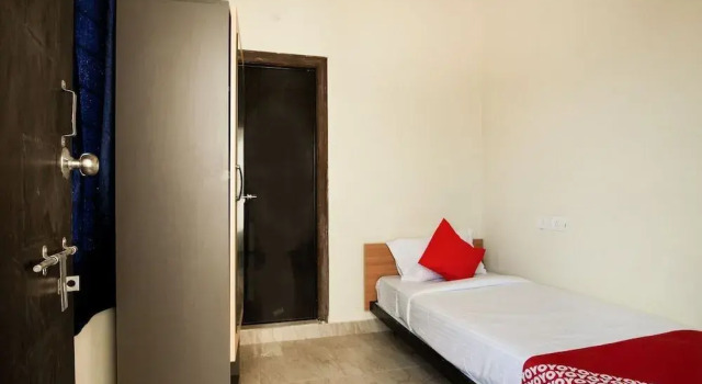Deepansh Plaza By OYO Rooms, Varaa Hotelli Hyderabad 