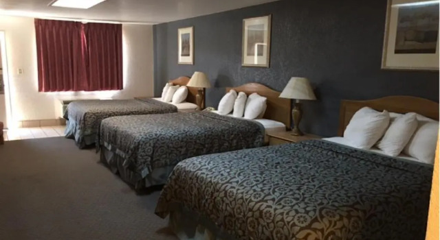 Шестиместный номер Standard Hebbronville Executive Inn