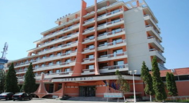 Deva, Rezervovat Hotel Hotely v Hunedoara s parkováním, Parkování