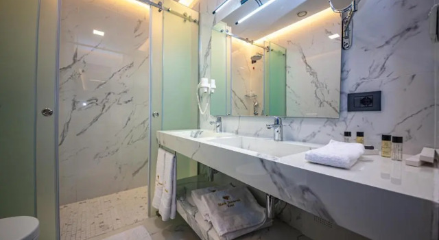 Люкс Executive Black Diamond Hotel