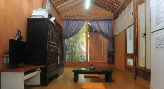 Bamboo Hanok Guesthouse, Забронировать Отель Сеул Южная Корея, рядом с Кампус «Ёнын» Сеульского национального университета