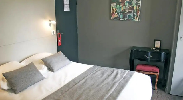 Номер Standard Hotel Thonon Centre Le Comte Rouge